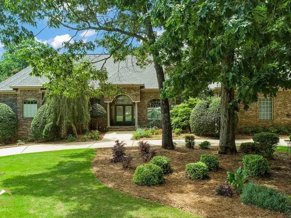 704 Laura Ct, McDonough, GA 30252