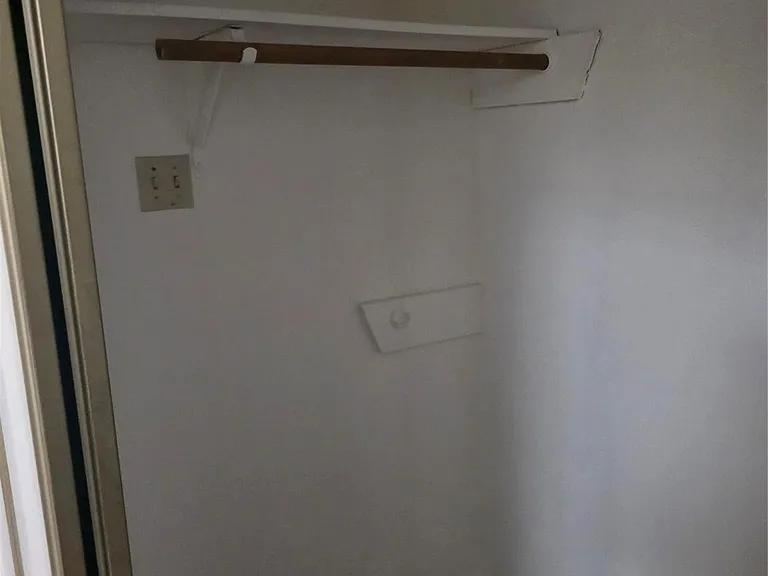 7803 La Rochelle Cir — Photo 3