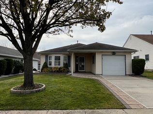 243 Wagon Wheel Ln, Columbus, NJ 08022