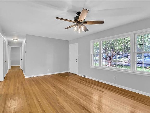 5th image of 8713 Stark Ave