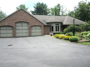 509 Clovercrest Ct, Watertown, WI 53094