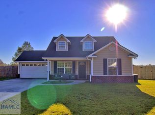 206 Parish Loop NE, Hinesville, GA 31313