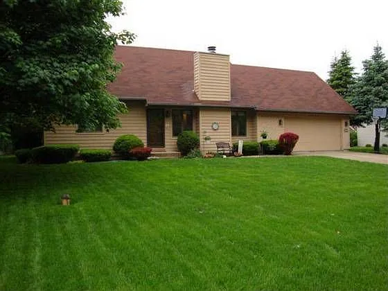 2906 Lake John Cir photo 1