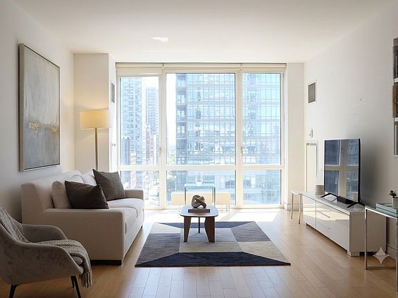 2nd image of 22 N 6th St APT 8B