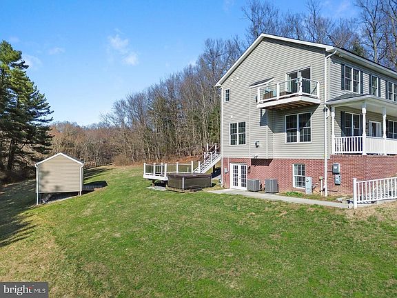 5th image of 1131 Arnold Rd