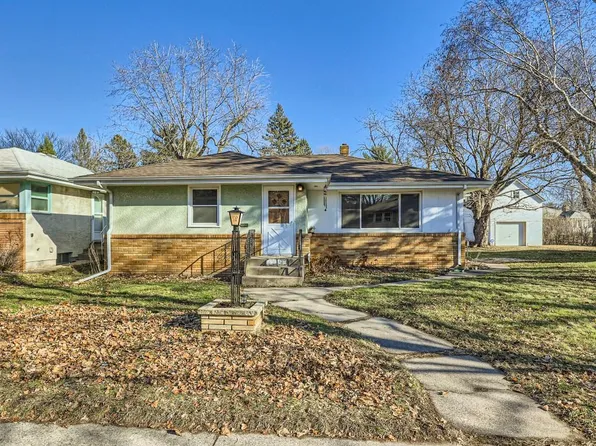 1284 Danforth St, Saint Paul, MN 55117