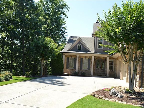 3rd image of 7395 Crestline Dr
