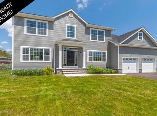 18 Prairie Ln, Bayville, NJ 08721