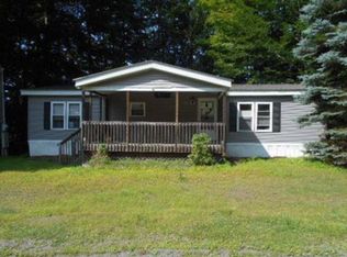 169 Spruce St, Greentown, PA 18426