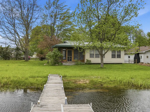 17079 5th St, Barryton, MI 49305
