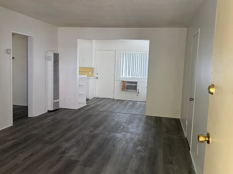 7319 Variel Ave #2 — Photo 3