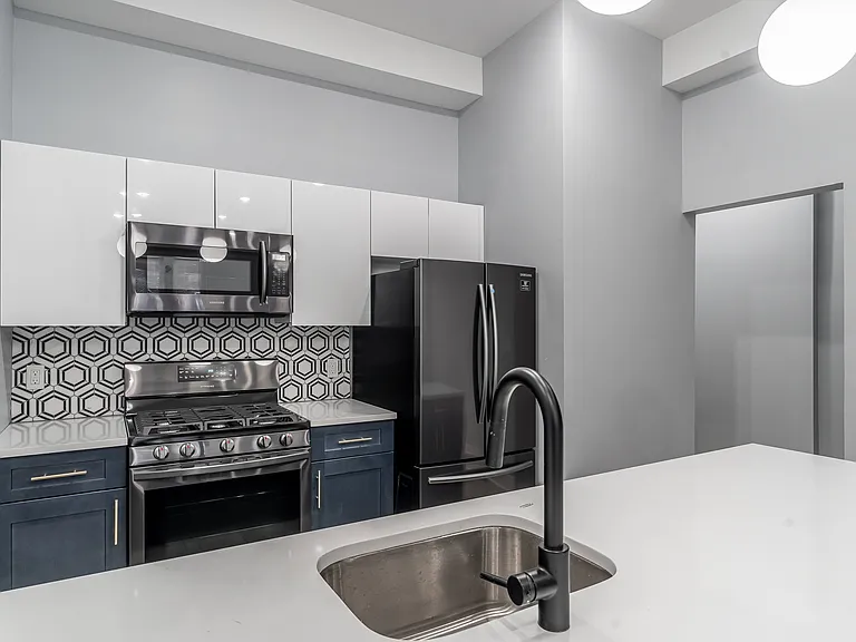 3625 Spring Garden St #1 — Photo 8