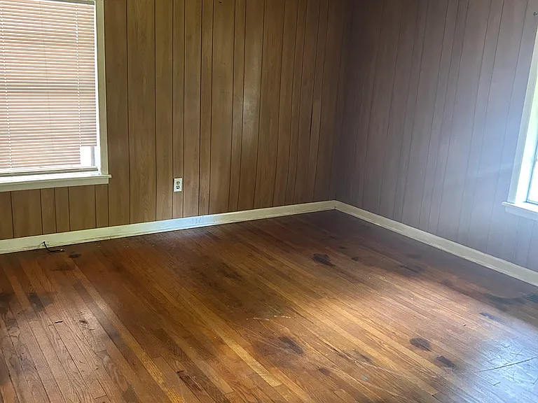 3327 Forrest Ave — Photo 8