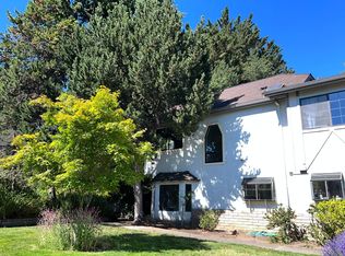 495 Chestnut St APT 8, Ashland, OR 97520