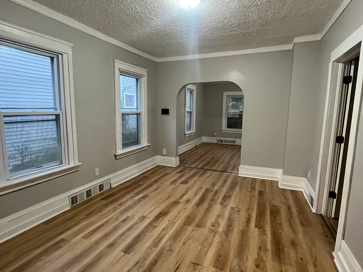 3 bed, 1400 sqft, $1,500 — Photo 4
