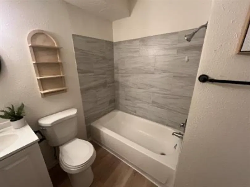 1320 Martin Luther King Ave NE — Photo 3