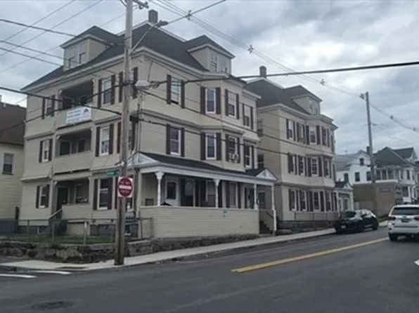 130 University Ave, Lowell, MA 01854