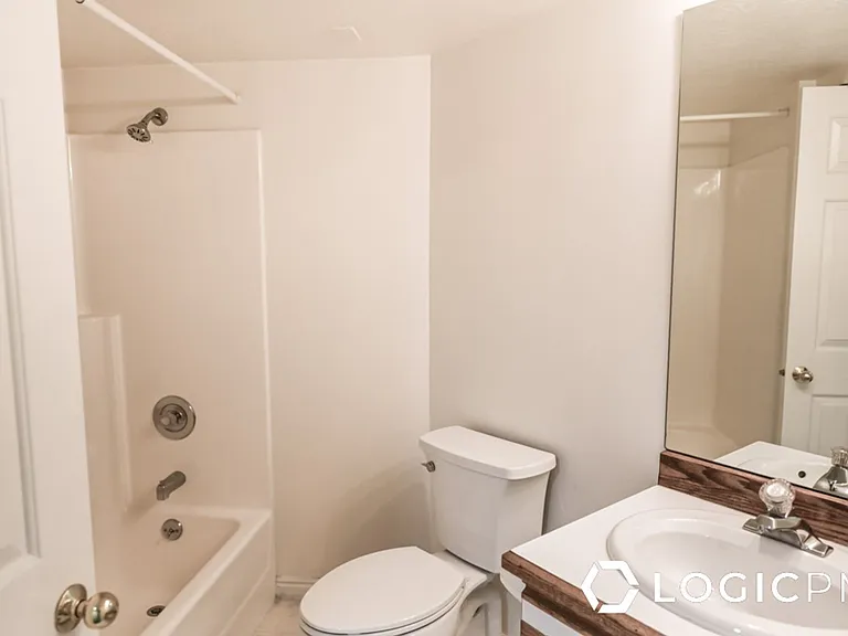 2298 E Oak Leaf Way — Photo 23