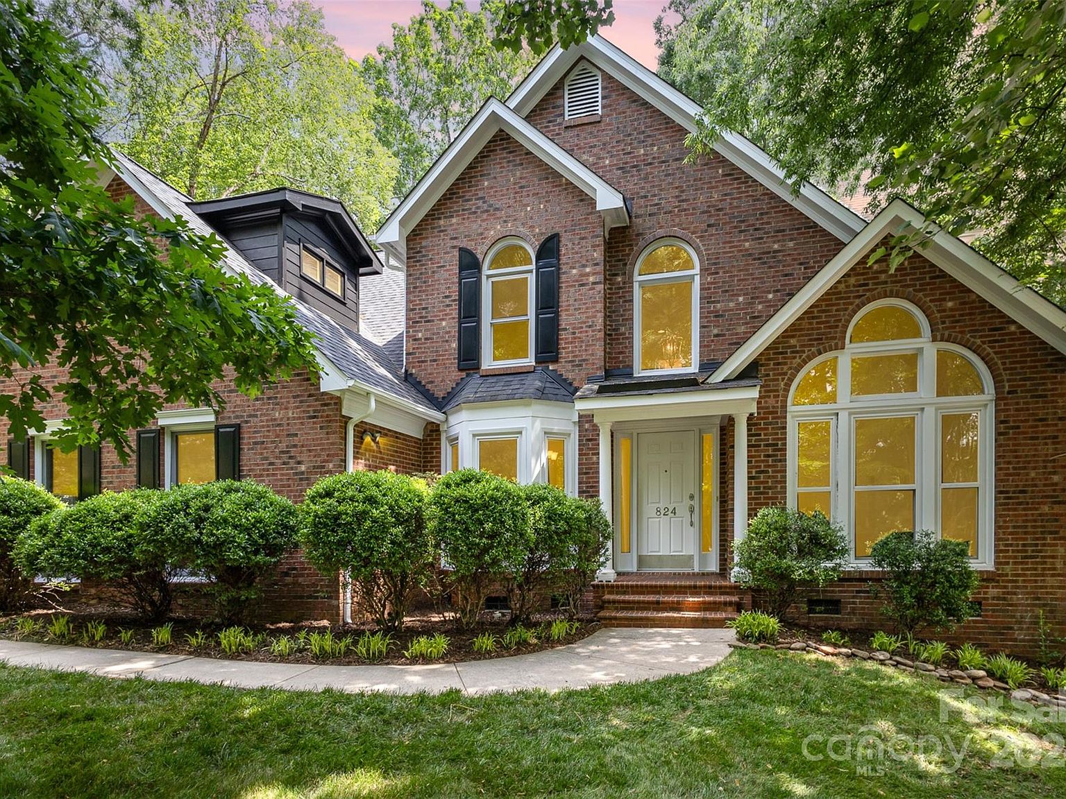 824 Queen Charlottes Ct, Charlotte, NC 28211 Zillow