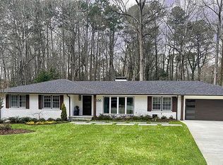 1556 Rochelle Dr, Atlanta, GA 30338