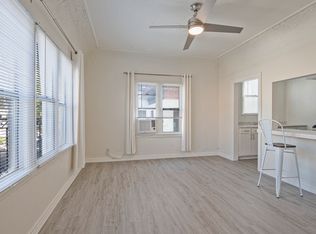 121 N Kenmore Ave APT 201, Los Angeles, CA 90004