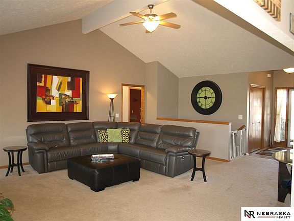 3rd image of 16726 Jaynes Cir