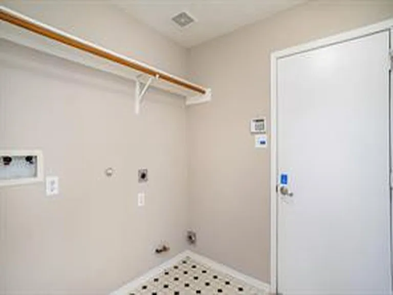 12115 Country Orchard Ln — Photo 13