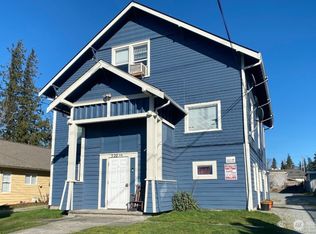 520 N 1st St, Mount Vernon, WA