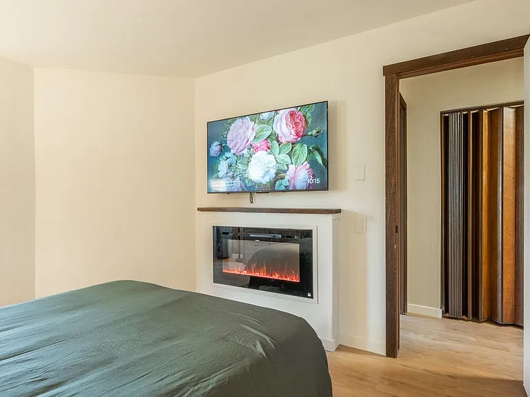 410 White Bark — Photo 31