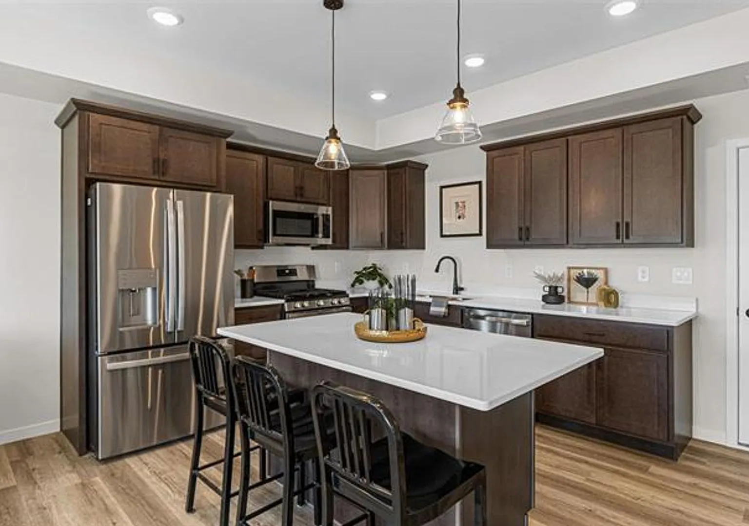 2898 Eastridge Terrace — Photo 3