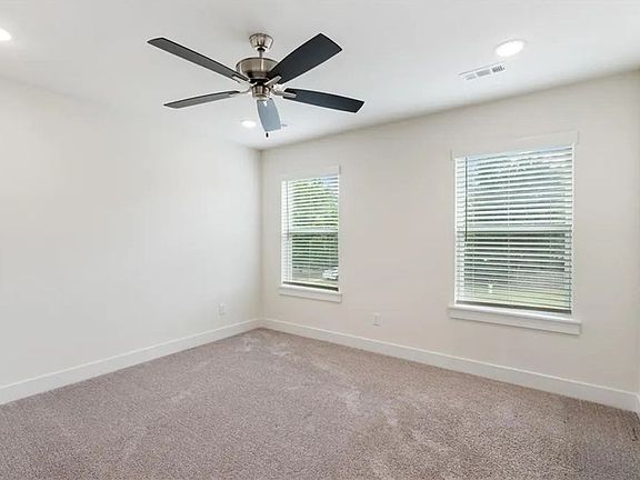 5th image of 807 Mueller Way