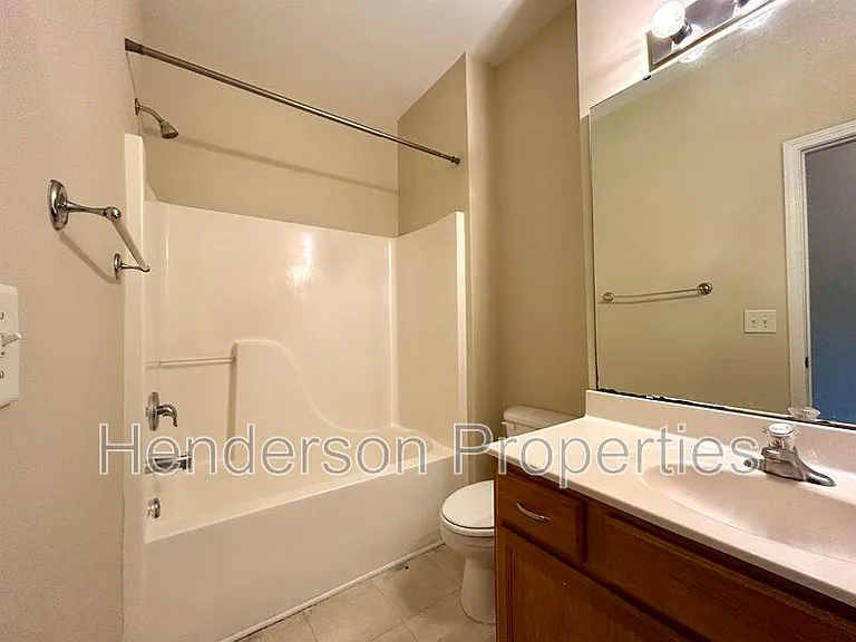 125 Charterhouse Ln — Photo 15