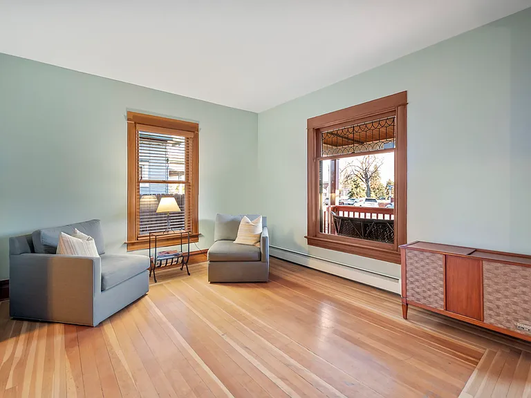 326 E Monument St — Photo 17