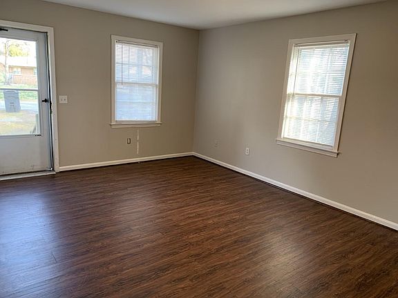 3rd image of 101 Lora Ln #A