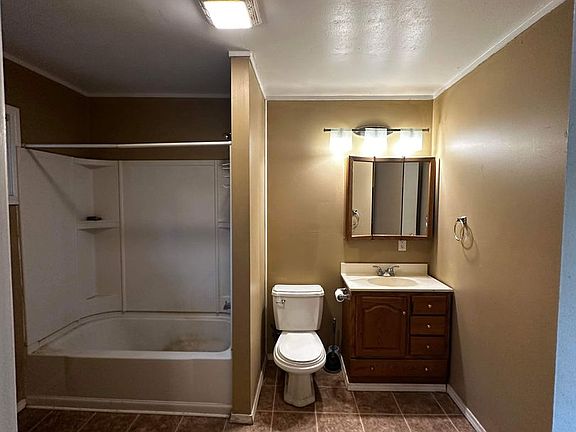 5th image of 708 S Brittain Ave