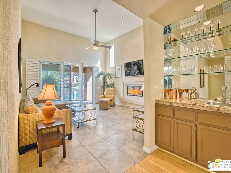 164 Lake Shore Dr — Photo 16