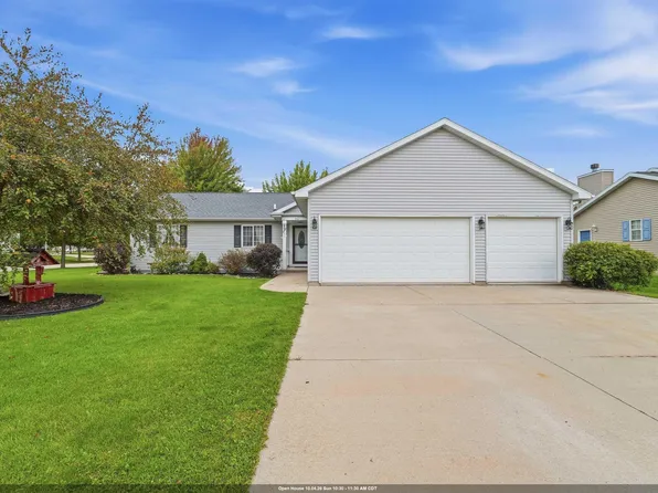 462 Rockrose Dr, Fond Du Lac, WI 54935