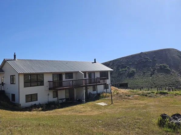 18755 Middle Hunt Ln, Phippsburg, CO 80469