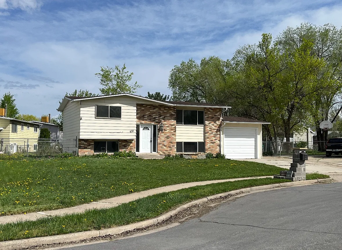 Building Photo - 621 Boyce Cir