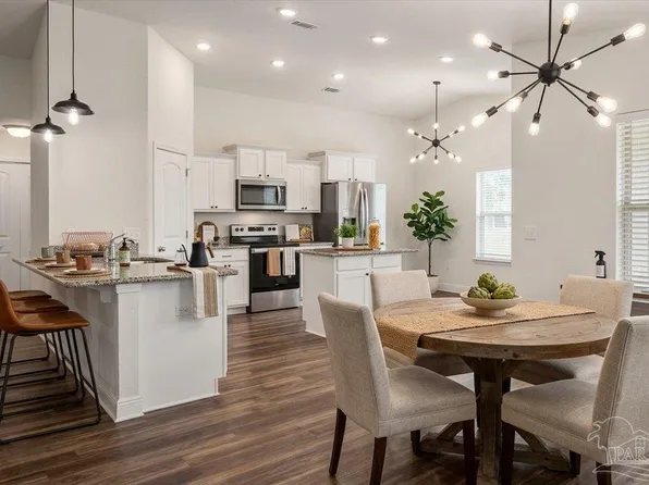 6257 Redberry Dr, Gulf Breeze, FL 32563