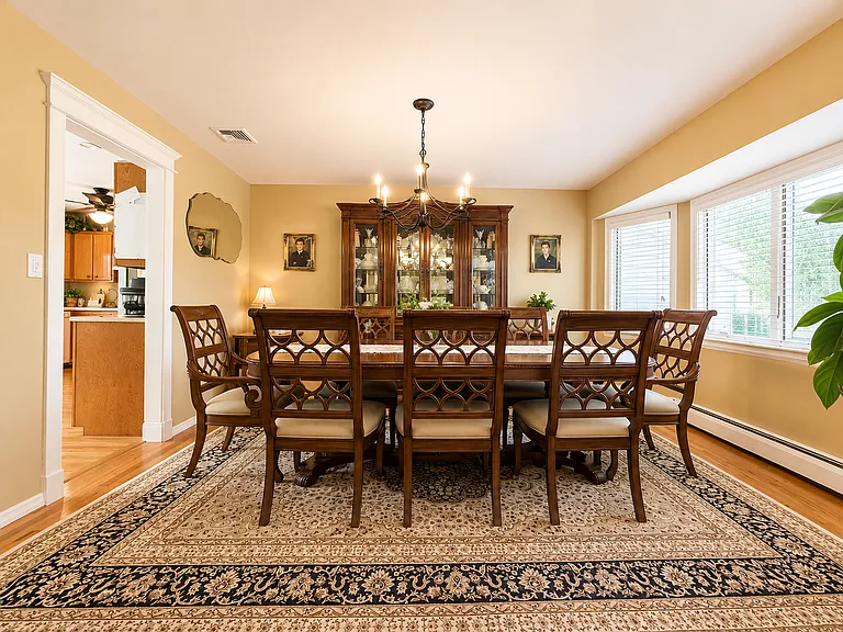 Whitewood Dr — Photo 5