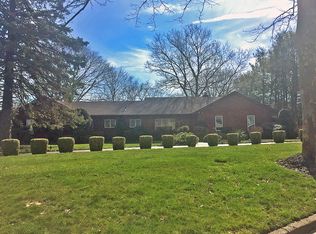 7 Lone Hill Pl, Dix Hills, NY 11746