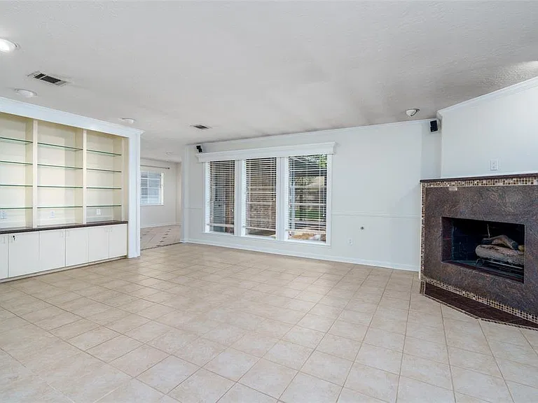 11602 Jaycreek Dr — Photo 15