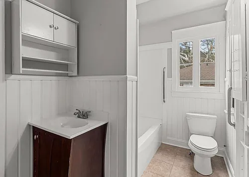 514 Wapping St Photo 1