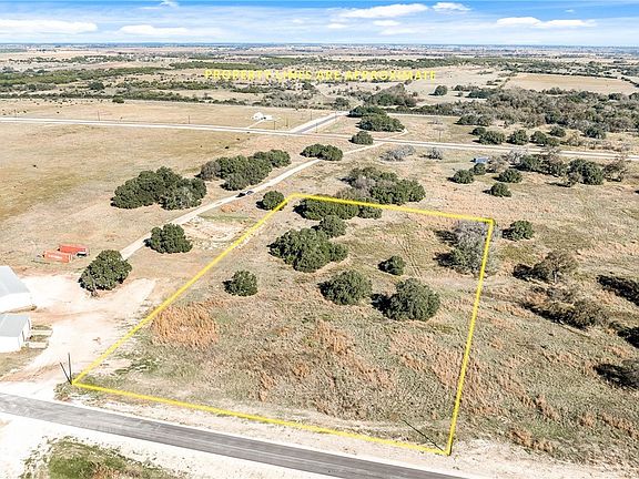 5th image of 350 Yellowstone Dr