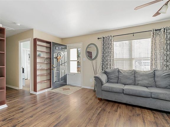 5th image of 9325 Lost Forest Dr