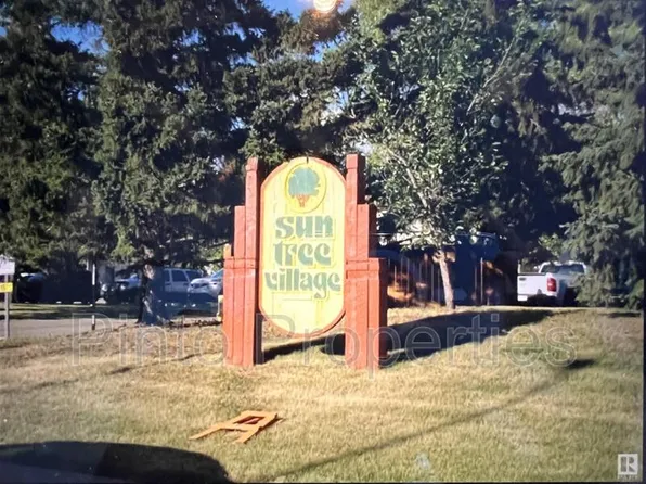 1310 Lakewood Road West NW #Nw-29-29, Edmonton, AB T6K 3P2
