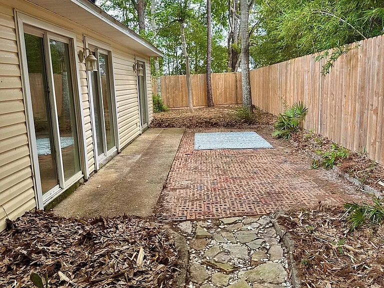 9837 Mobile Hwy — Photo 15