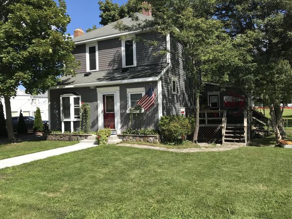 10841 Michigan Ave, Posen, MI 49776