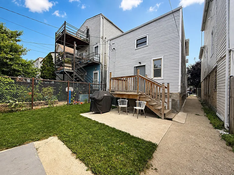 1830 N Mozart St #2 — Photo 14